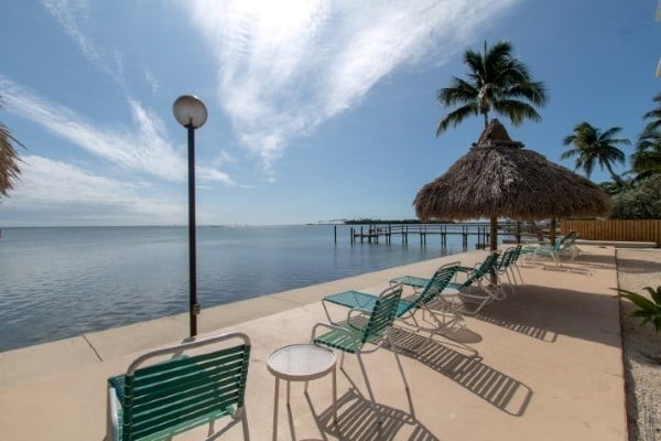 Outdoor lounge